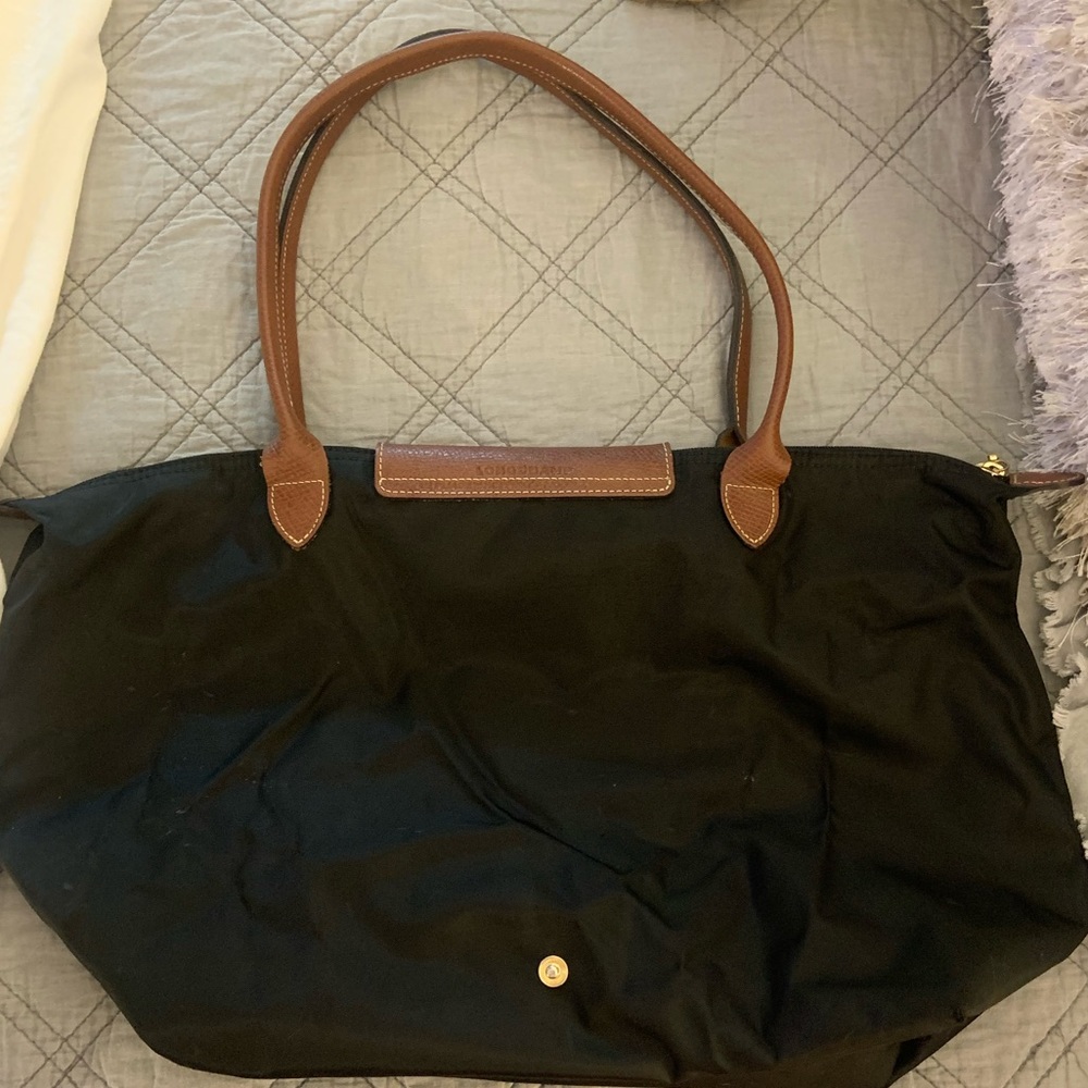 Large Longchamp Le Pliage Tote in Black - Picture 8 of 11